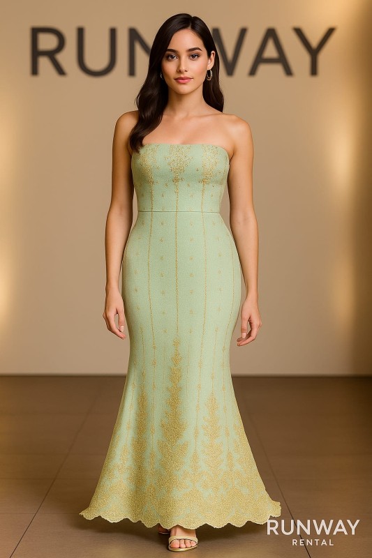Vestido minuet verde menta con piedras doradas tipo sirena de tirantes y espalda afuera